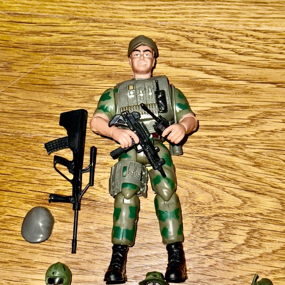 Lot Of 7 G.I.Joe Figures - Picture 2 of 4